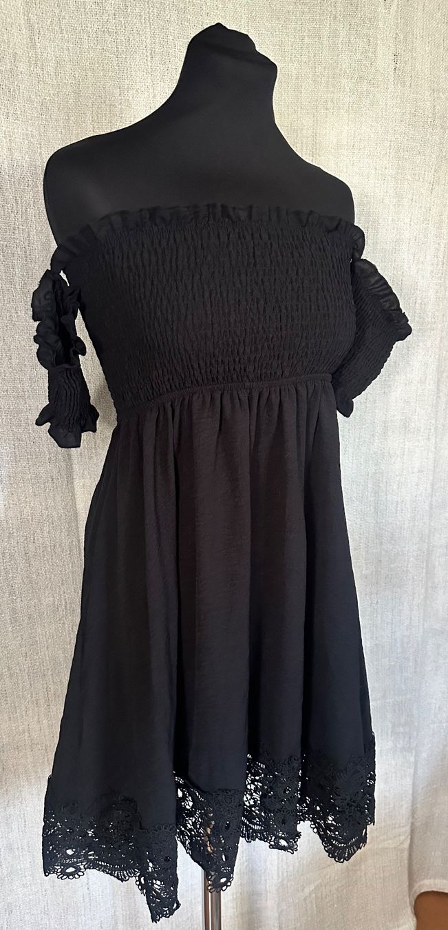 Vestiti: Herziges, schwarzes Sommerkleid Gr. S – Usato da Muri AG venduto da Shoshana5 1