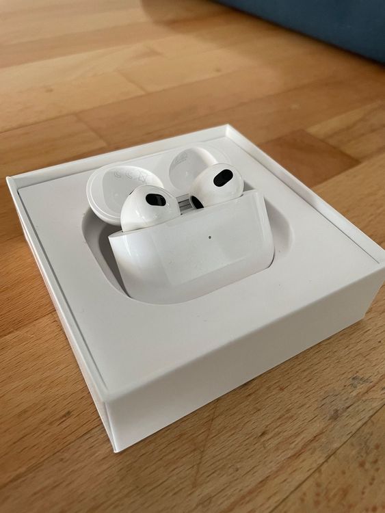 APPLE AirPods (1. Generation mit MagSafe Ladecase) | Kaufen auf Ricardo