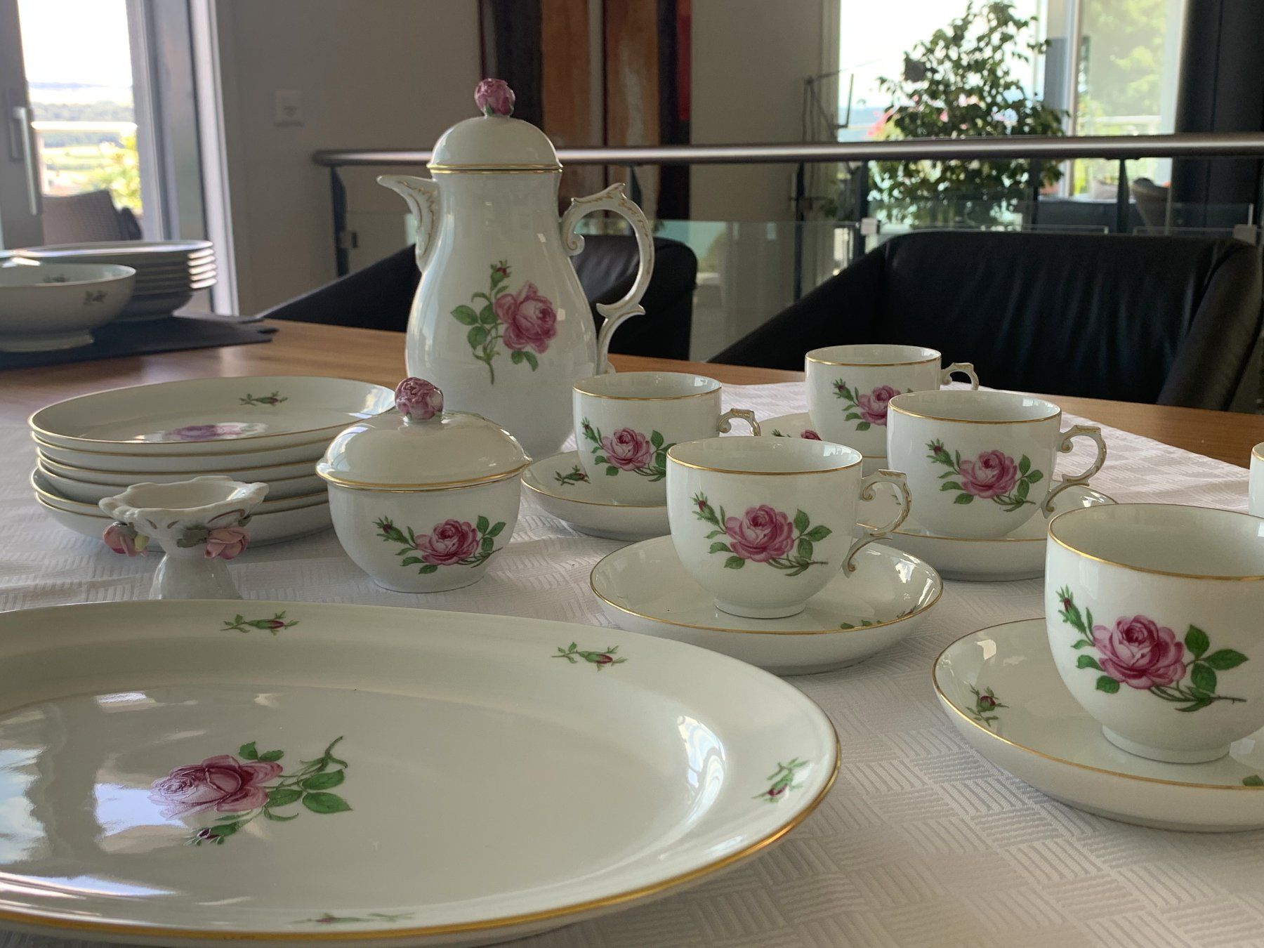 Fürstenberg Set di piatti: Fürstenberg "Rote Rose" Kaffeeservice – Usato da Birrwil venduto da struempler