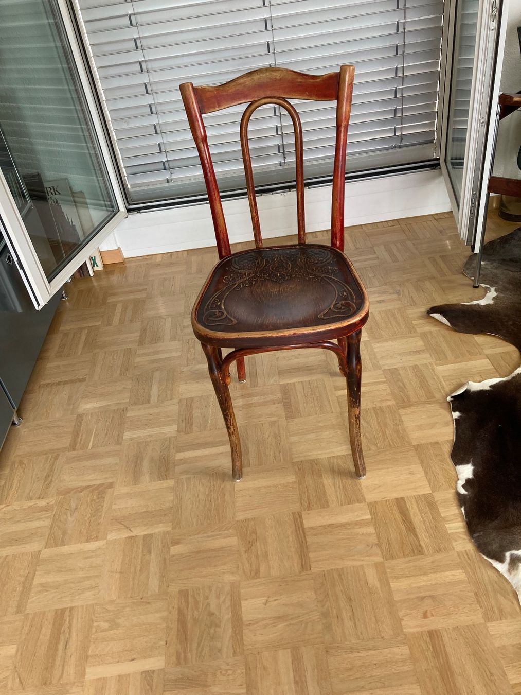 Stühle: 9 Bugholzstühle, J.J. Kohn, Wien – Gebraucht aus Thalwil von jea_cdm8