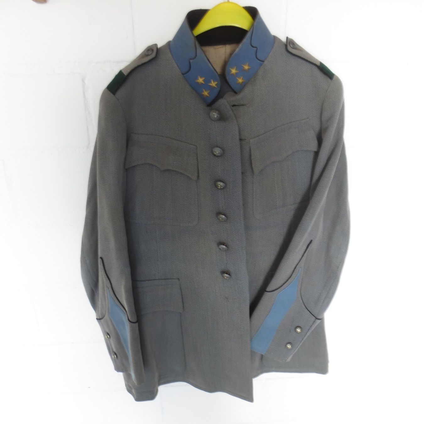 Armée suisse Uniformes: Uniform Armee Schweiz mit Hose – D'occasion à Utzenstorf par 3427