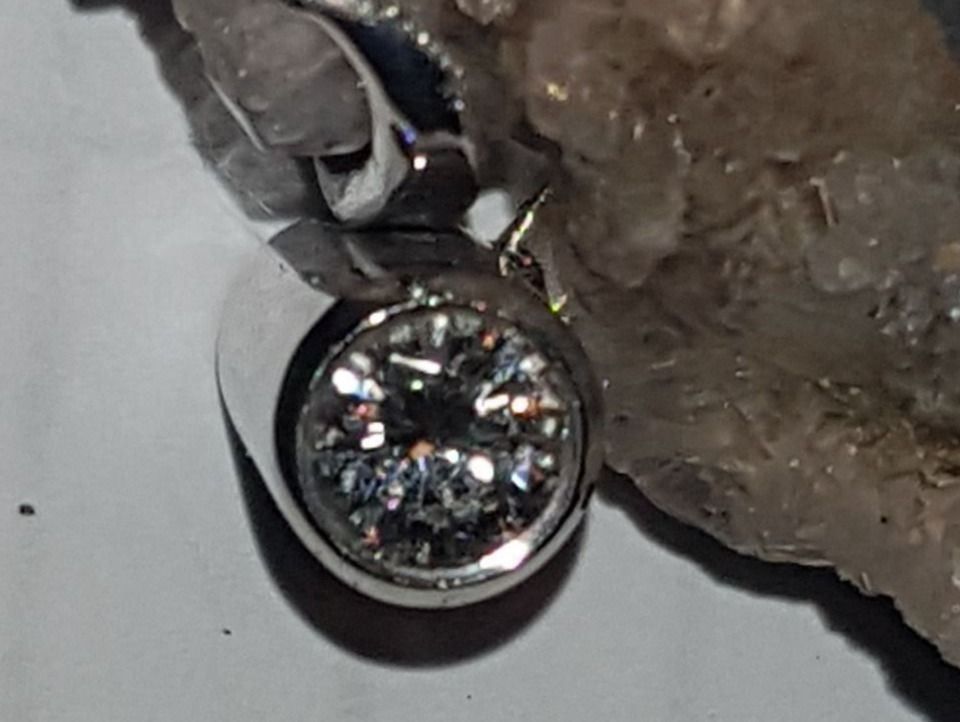Broches & Aiguilles: Achat Kristalldruse mit 1Brillant – Neuf (Voir description) à Unterägeri par Altgoldschmuck 7