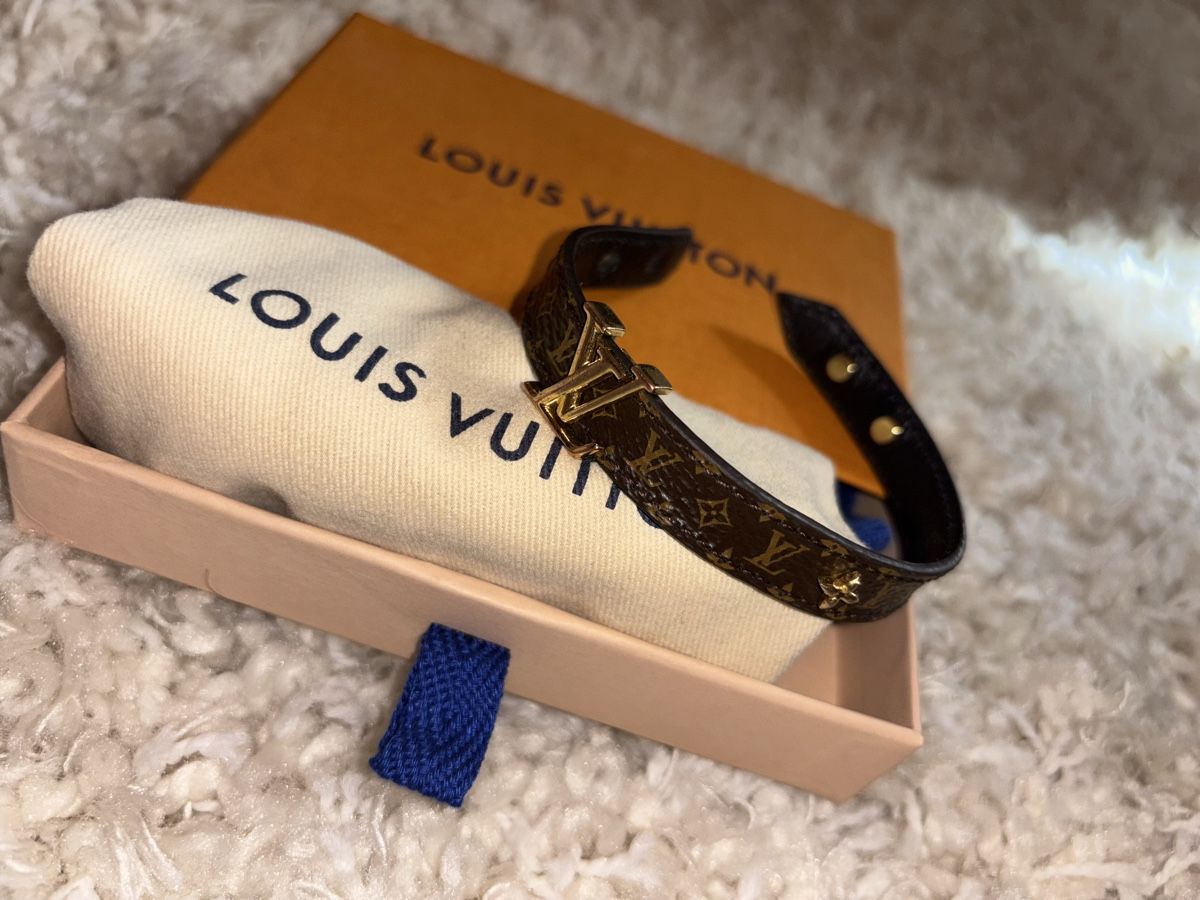 Louis Vuitton Bracciali & Braccialetti: Louis Vuitton Armband Leder gebraucht mit Box – Usato da Münchenstein venduto da ali_ff75