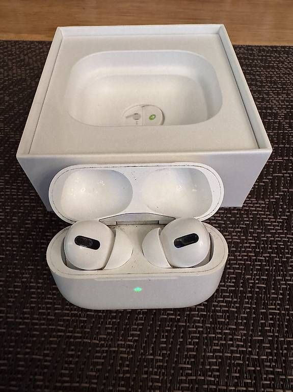 Kopfhörer: AirPods Pro 1 – Gebraucht aus Gilly von Helpast 3