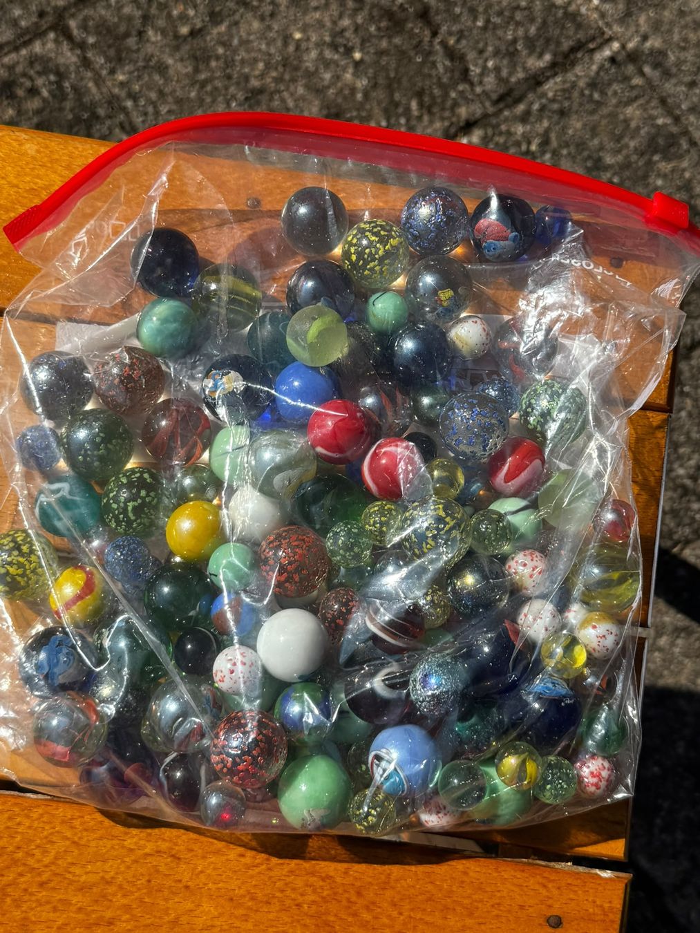 Murmeln: Sack Murmeln – Gebraucht aus Egg b. Zürich von Brocki_Insel_Egg