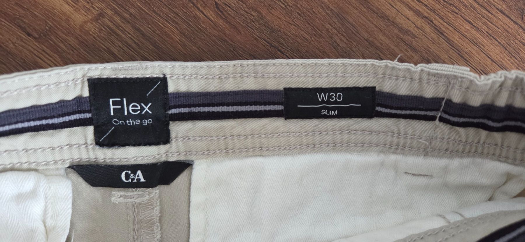 C&A Pantaloni: 2 Paar kurze Hosen Gr.W30 – Usato da Amlikon-Bissegg venduto da Re13 1