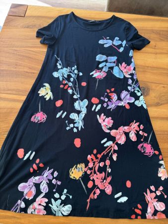 Sommerliches Desigual Kleid, Gr. M, Top Zustand!