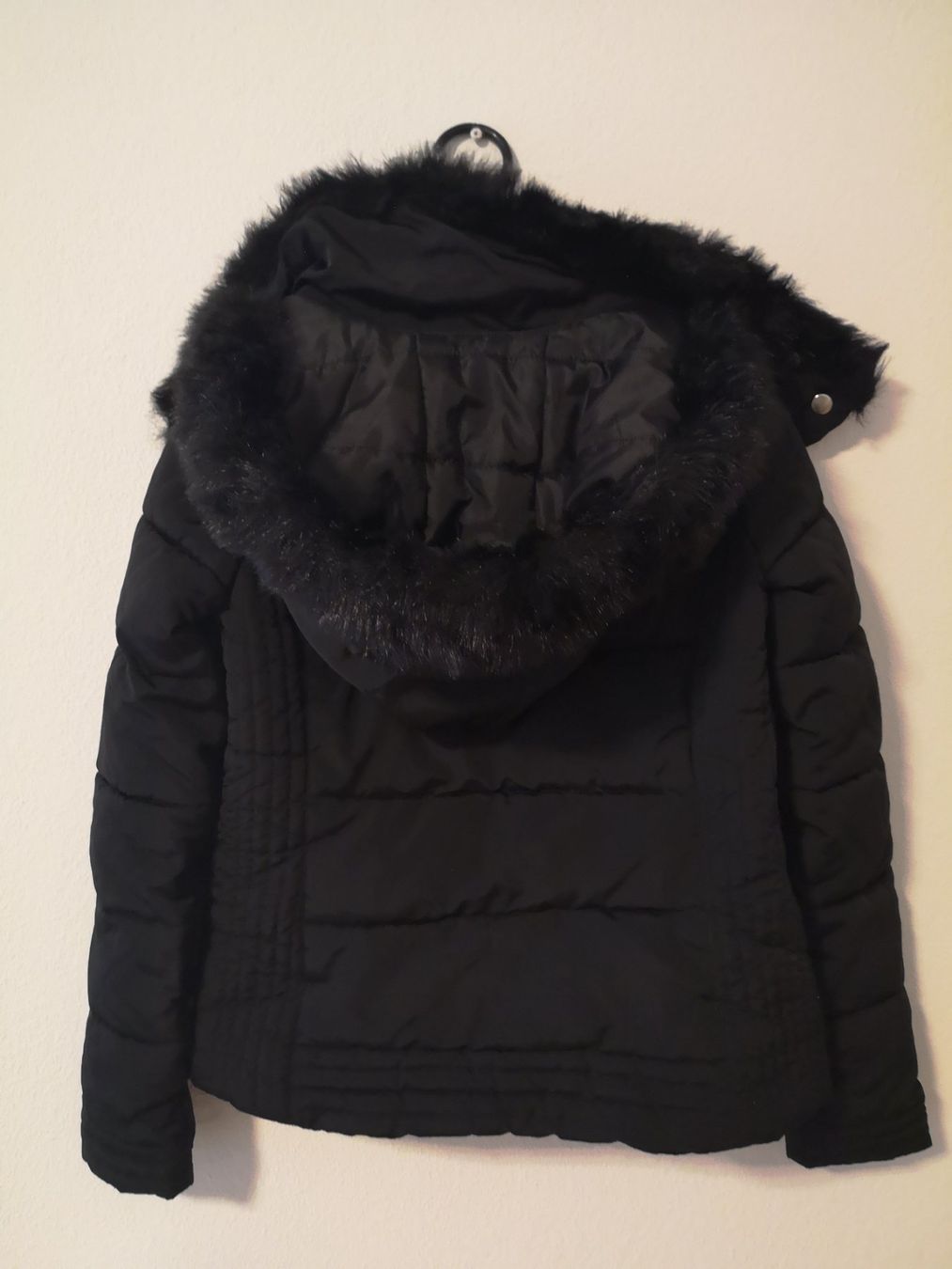 Giacche: Doudoune noire Jennifer avec capuche – Usato da Marly venduto da Fiore27 3