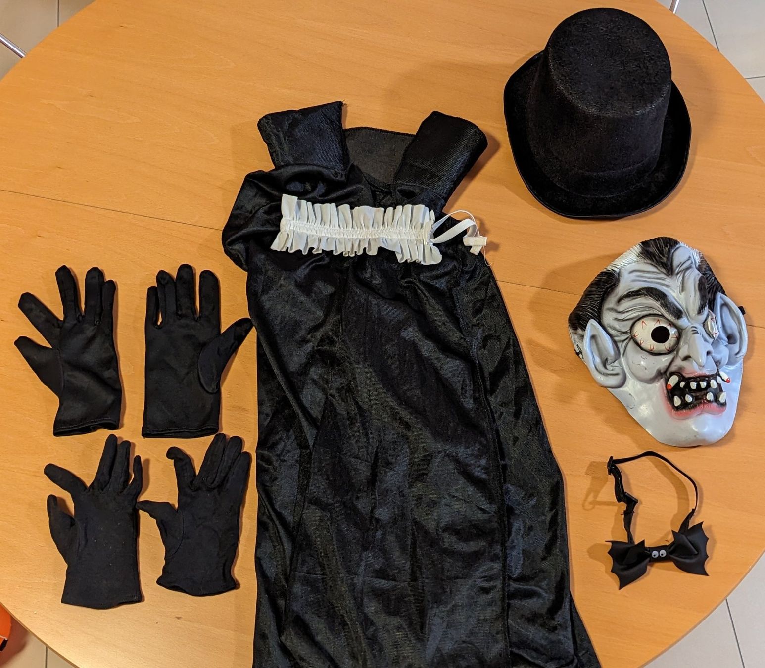 Kostüme: Dracula Kostüm für Kinder – Gebraucht aus Dübendorf von movana