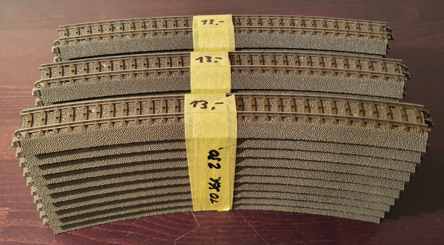Märklin Modellini di ferrovie: MÄRKLIN: 30 X C-GLEISE GEBOGEN 24230 – Usato da Biglen venduto da taunus82