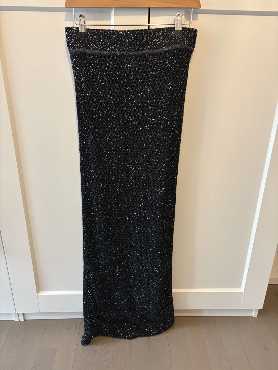 H&M Gonne: H&M silk blend sequins maxi skirt – Usato da Nyon venduto da My_wardrobe 1