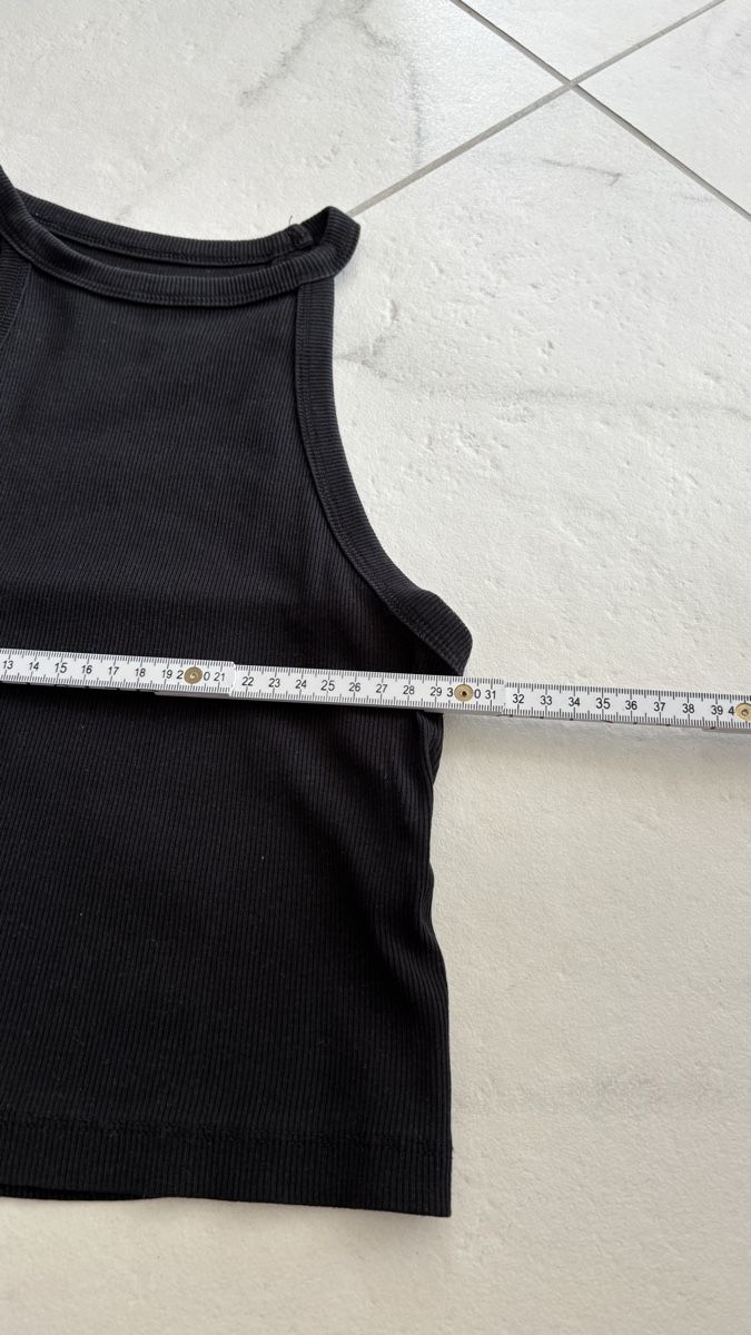 Tops: Crop Top Even&Odd schwarz S – Gebraucht aus Seengen von sa_land 4