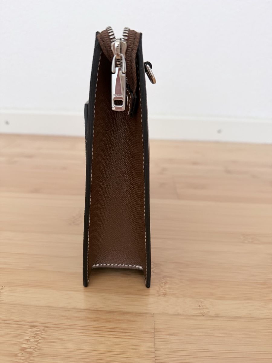 Bally Sacs: Bally clutch bag brown leather monogram with strap – D'occasion à Biel-Benken BL par LYH 2