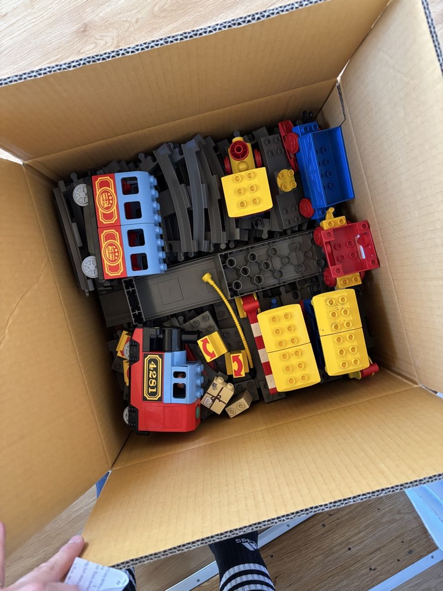 Lego Spielzeuge: Riesiges Lego Duplo Einsenbahn Set – Gebraucht aus Lohn SH von mic_fzn9 6