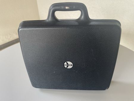 Swissair Koffer aus Plastik