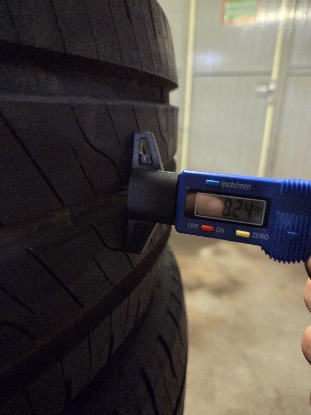 Goodyear Pneus & Kompletträder: Goodyear 19Zoll – Gebraucht aus Obfelden von haech2011 2