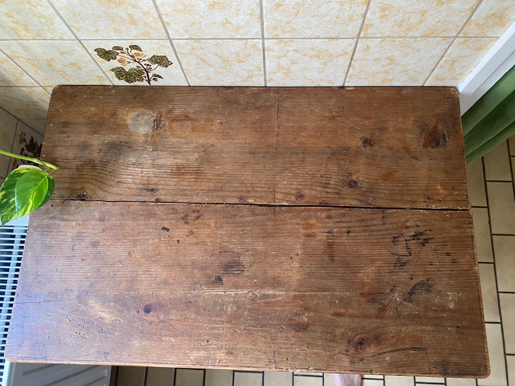 Tische: Table en bois avec tiroir – Gebraucht aus Vevey von Zpahud 2