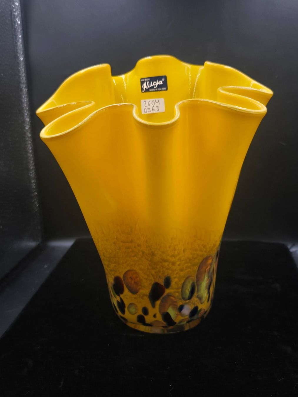 Vasi & Recipienti: Taschentuch Glas Vase Hand Made – Usato da Rorschacherberg venduto da snOOpydOg11