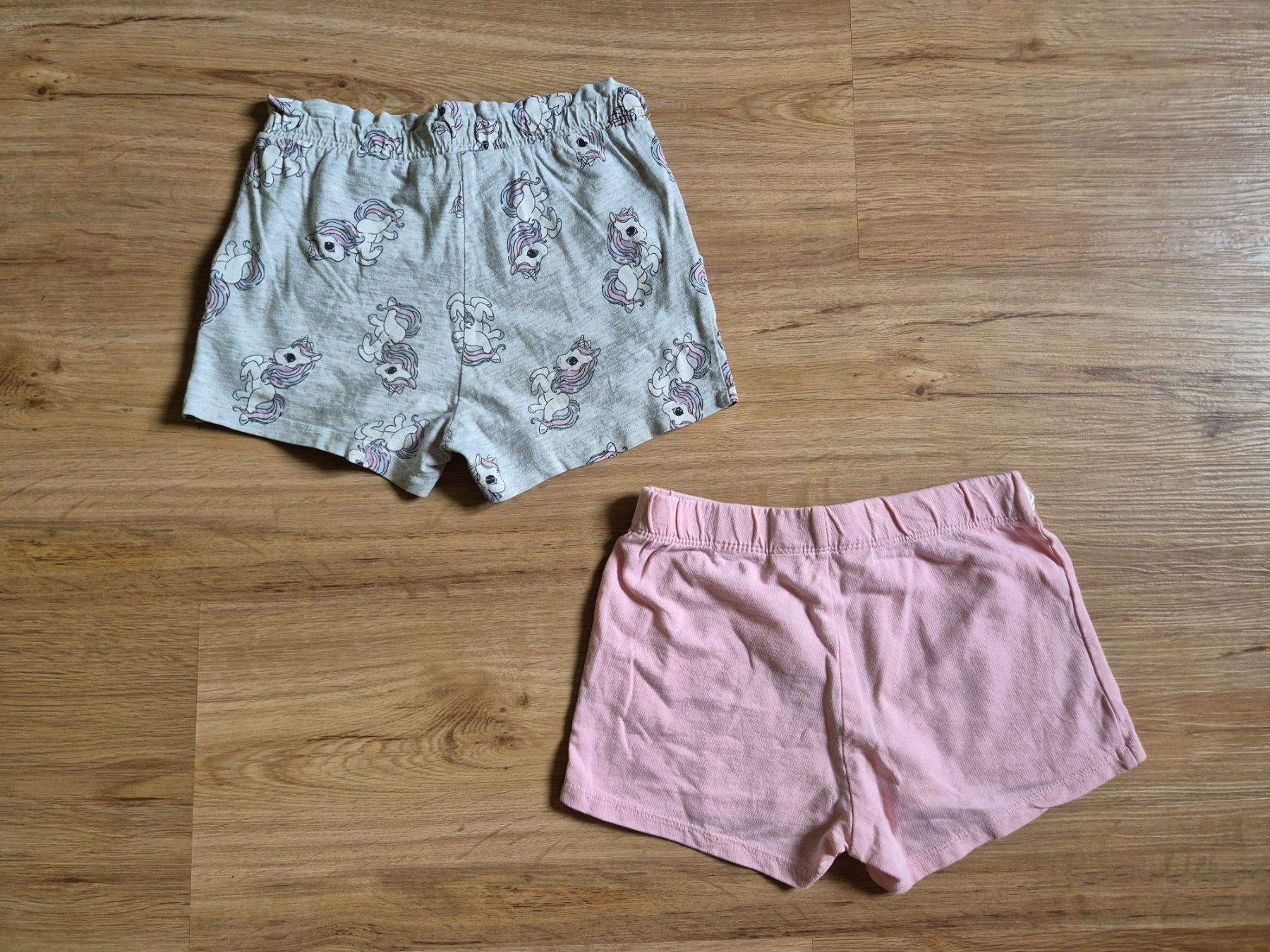 Pantaloni: Shorts Gr. 110/116 – Usato da Giswil venduto da 0G6 1