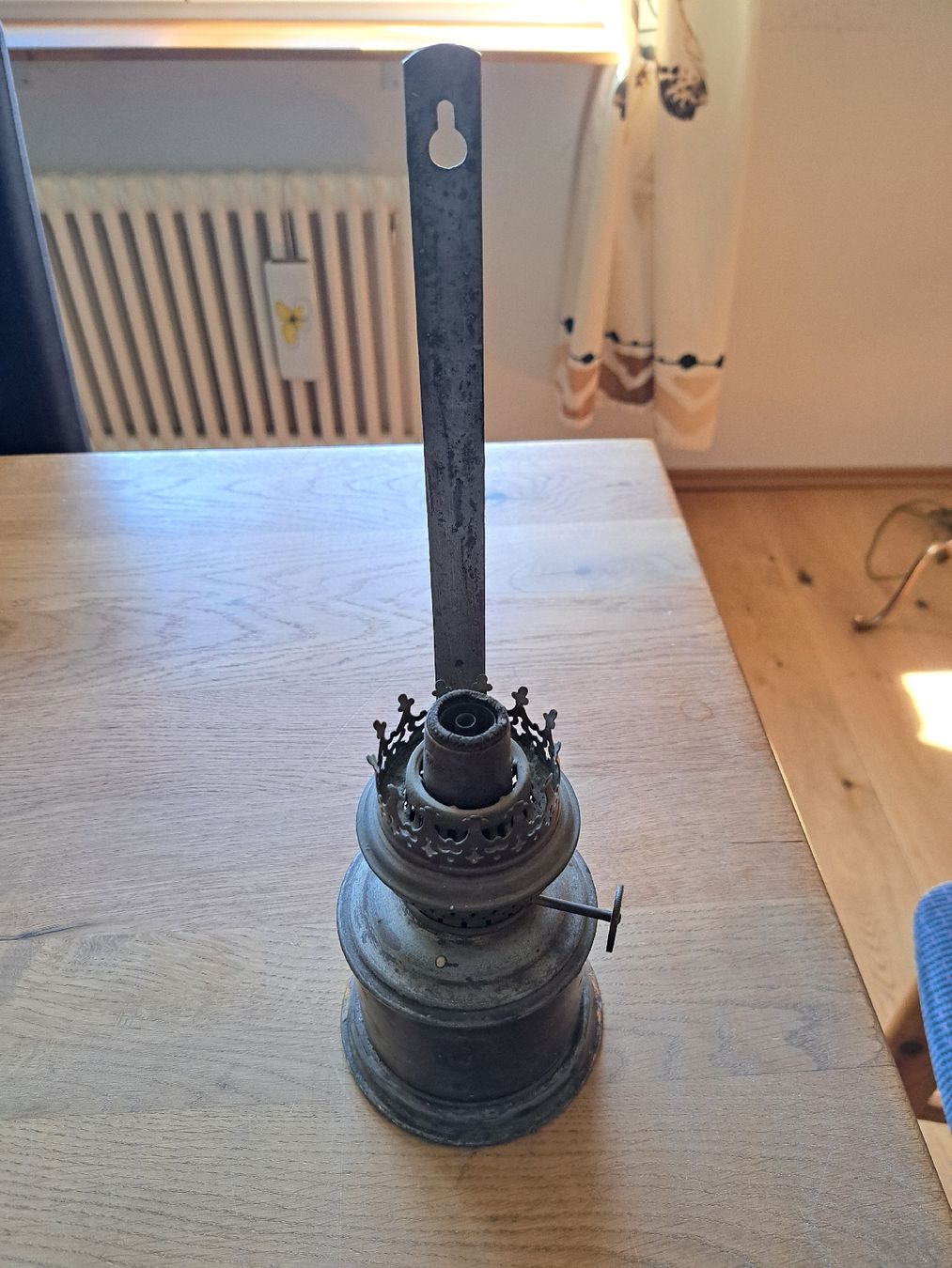 Lampade: Alte Petroleumlampe / Wandlampe, Vintage – Usato da Pratteln venduto da mab_f2fz