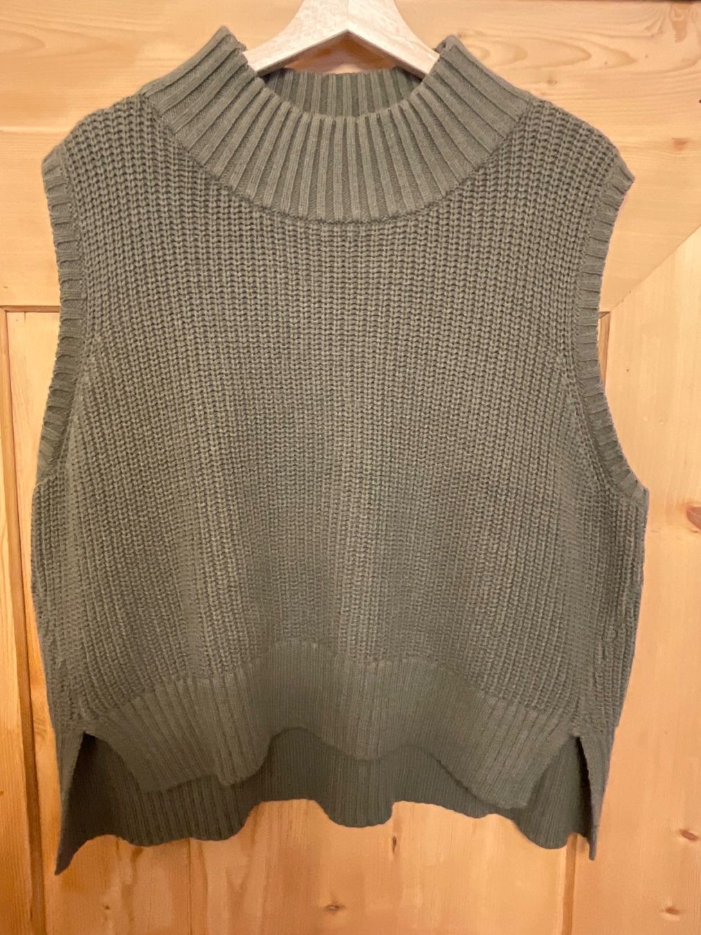 Pullover & Sweatshirts: CC HEART ❤️ Pullunder Khaki  Grösse XL – Neu (gemäss Beschreibung) aus Scuol von Lotus2020