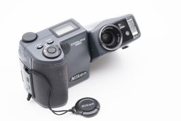Nikon Coolpix 990