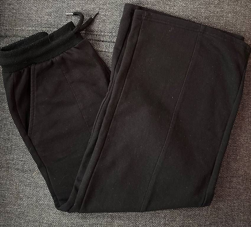Pantaloni: Trainerhosen 134-140 – Usato da Regensdorf venduto da Piritatti