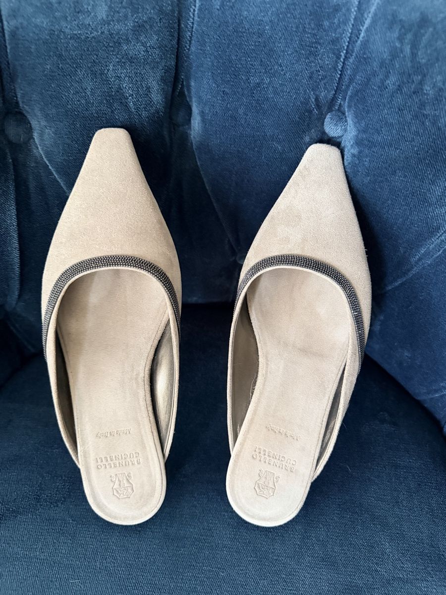 Brunello Cucinelli Damenschuhe: Mules donna Brunello Cucinelli camoscio beige – Gebraucht aus Lugano von fer_ckb9 1
