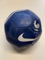 Nike Frankreich kleiner Fussball