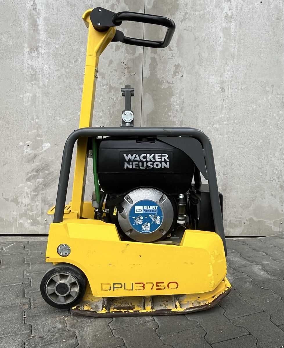 Wacker Neuson Tutte le macchine: Vibroplate – Usato da oberwil-lieli venduto da dolomit01 2