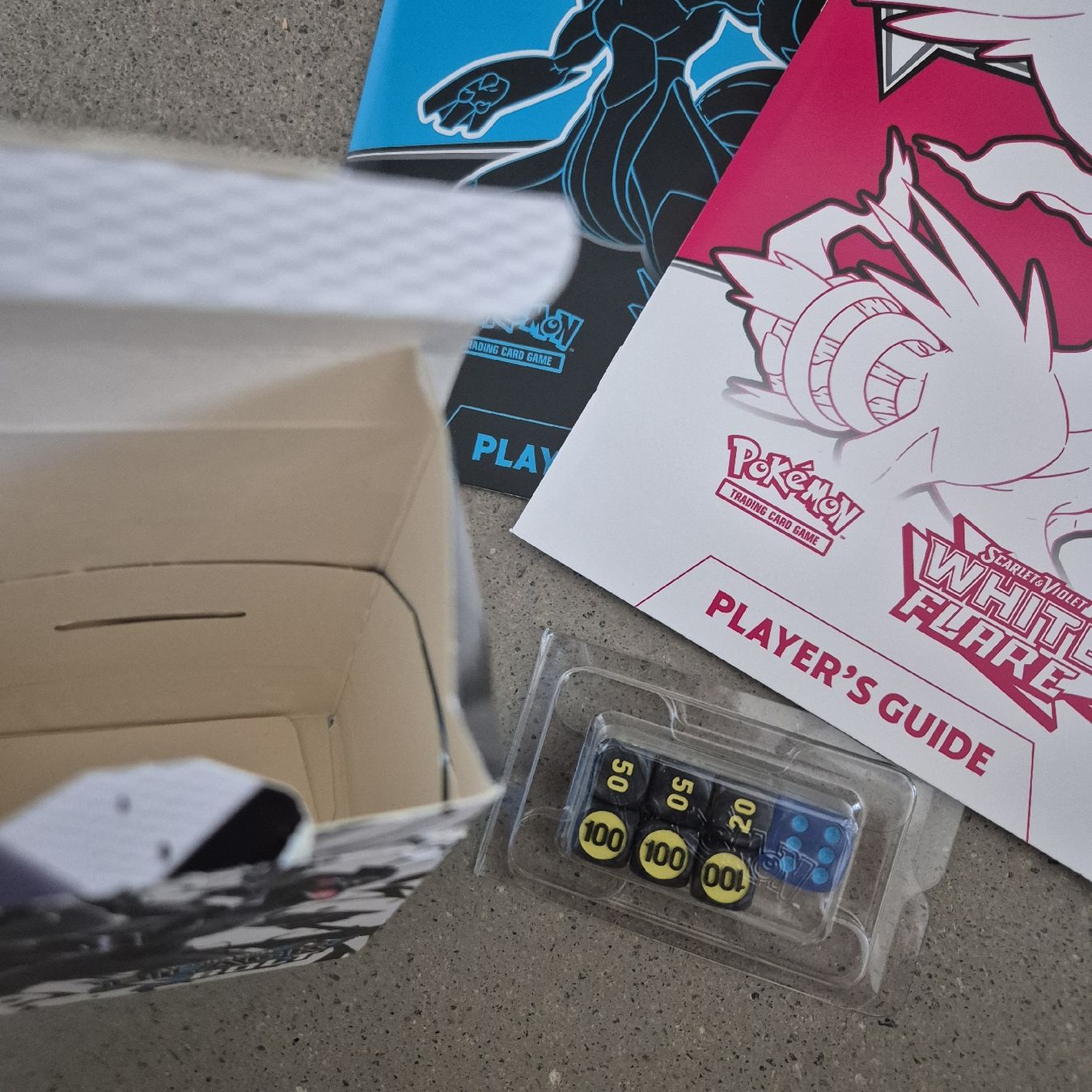 Pokémon Sammelbilder & Trading cards: Pokémon Black bolt/ White flare set + cards – Gebraucht aus Ursy von RetroBebar777 1