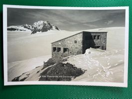 Planurahütte mit Charidenstock