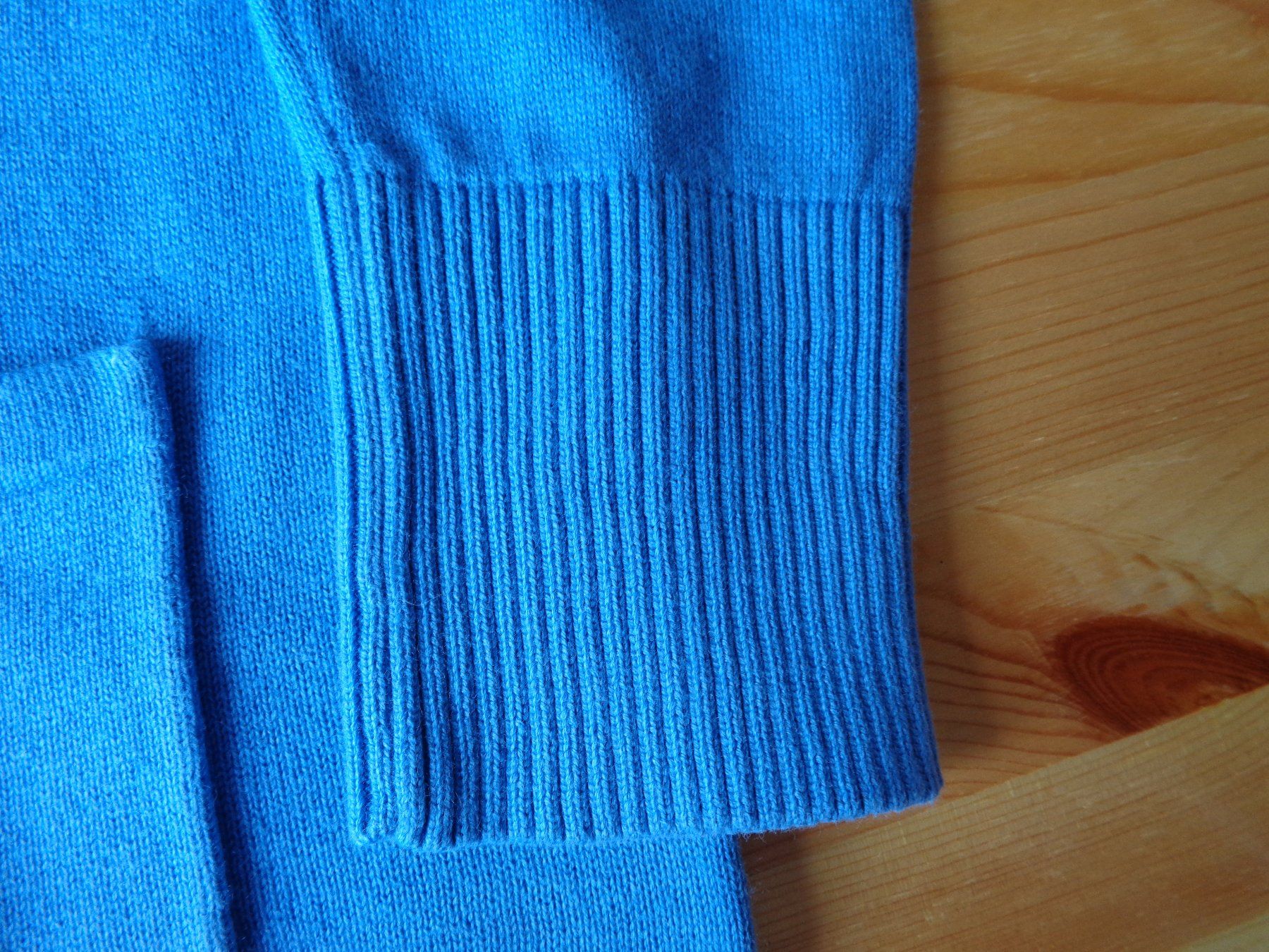 Jacken: Long-Strickjacke, blau, Gr. 38, Neu! – Neu (gemäss Beschreibung) aus Wiesendangen von Gullfoss 2