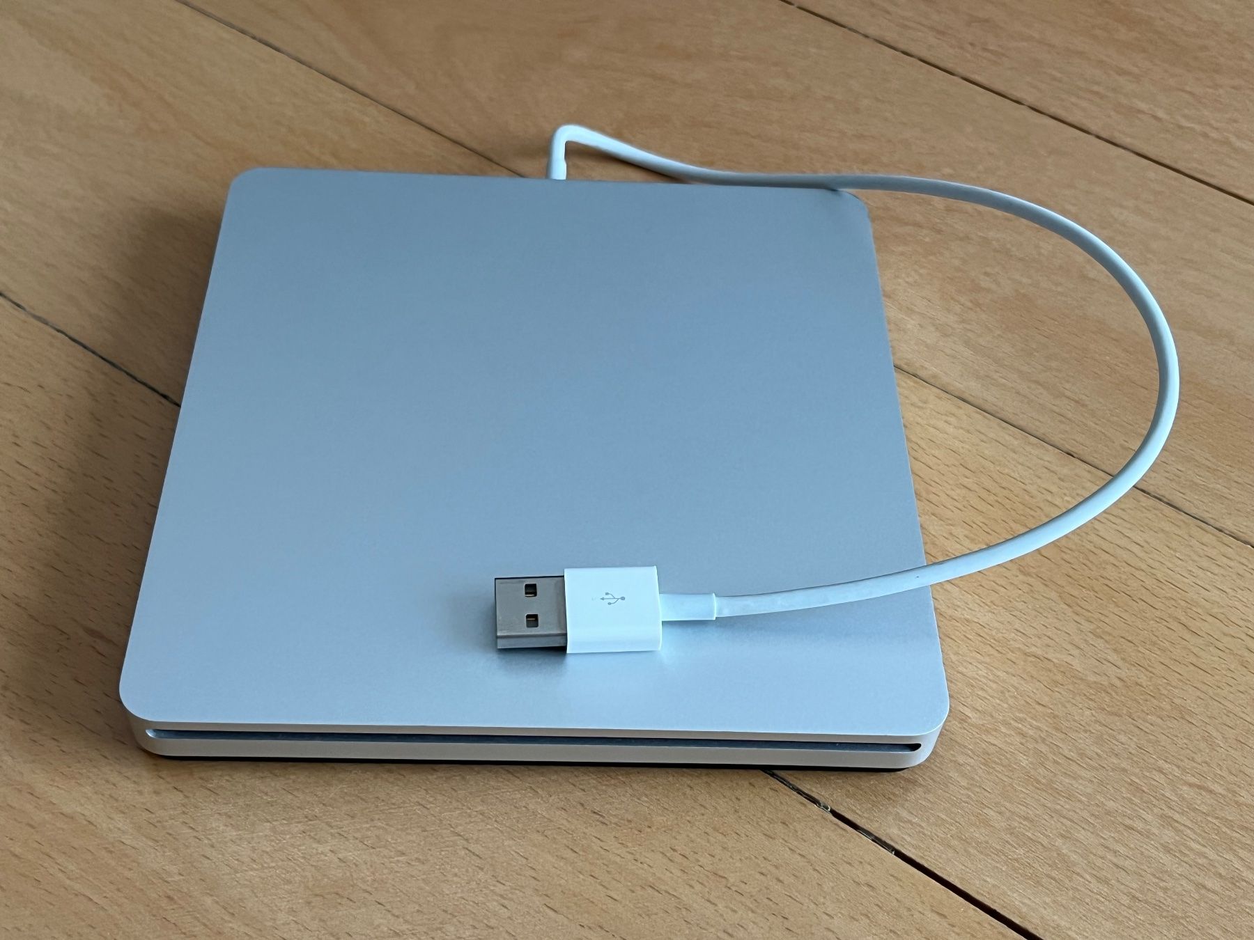 Apple Audio- & Mediensysteme: Apple USB SuperDrive – Gebraucht aus Fribourg von  4