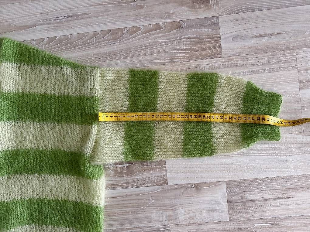 Giacche: Flauschige handgestrickte Jacke – Nuovo (secondo la descrizione) da Grossaffoltern venduto da Barbhof 3