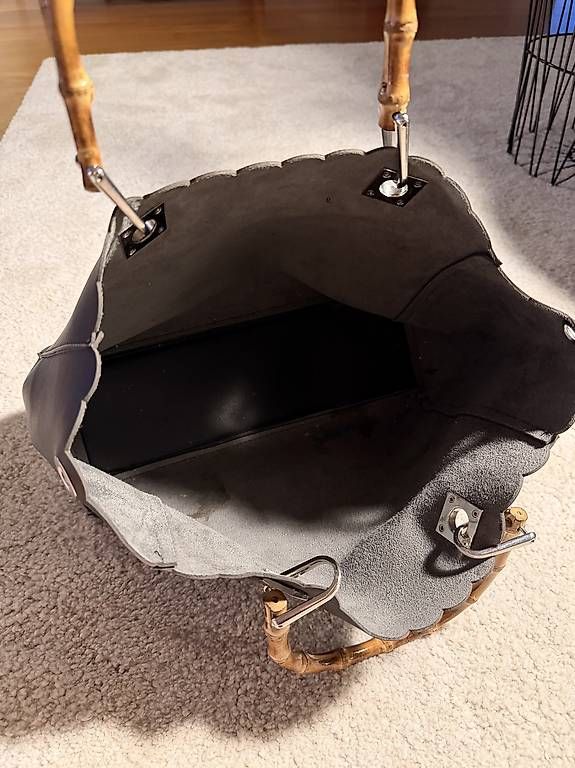 Taschen für Damen: Hallhuber Handtasche mit Bambusgriffen  Schwarz – Gebraucht aus Meggen von mar_rb27 3