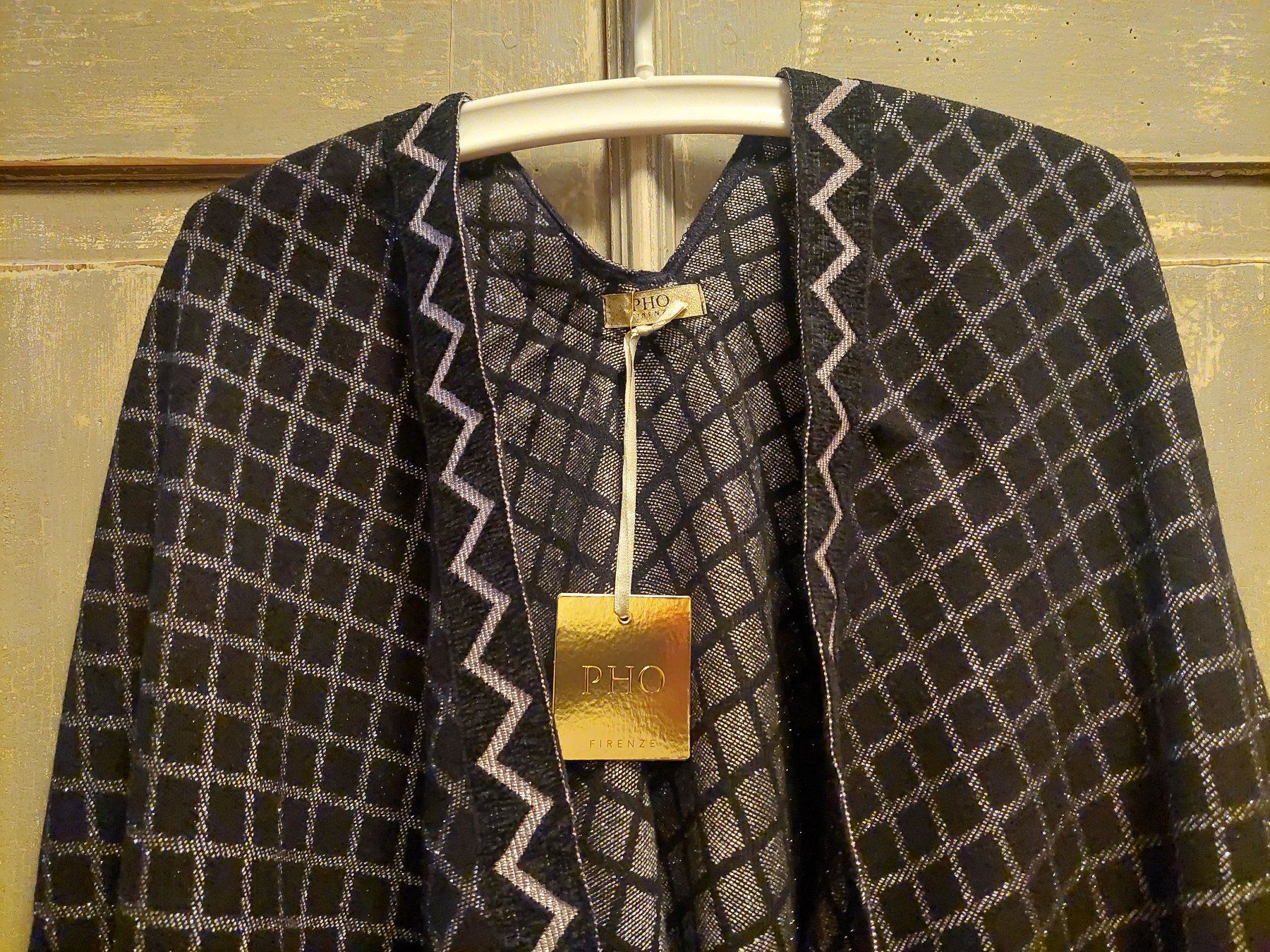 Foulards, Tücher & Schals: PHO Firenze . Poncho/Schal - 3520003 grigio argento – Neu und originalverpackt aus Besenbüren von teluride89