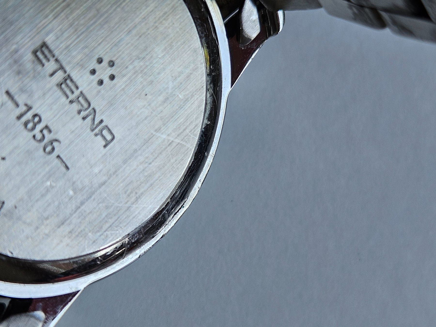 Eterna Orologi: 401 Eterna Quartz Date – Usato da Berikon venduto da mmm21 5