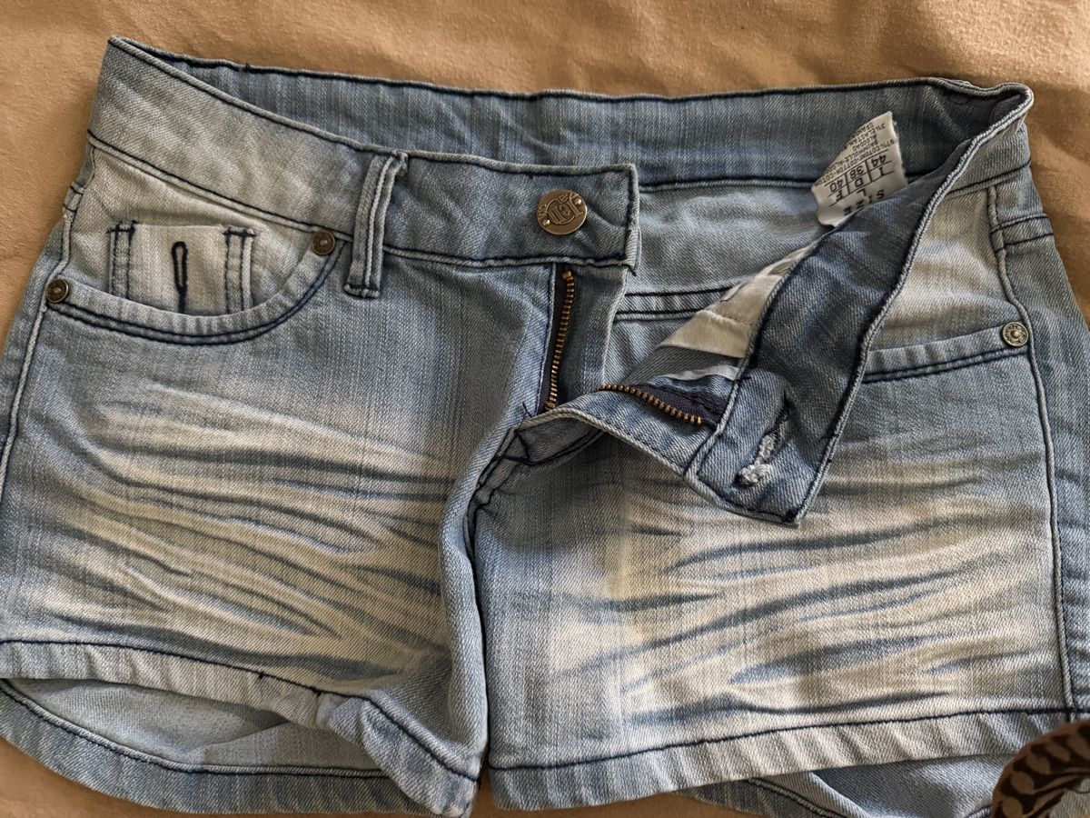 Lotti di vestiti: Sommer Shorts Set, Grösse 38/40 - Diverse Stile – Usato da Goldau venduto da Henggi88 3