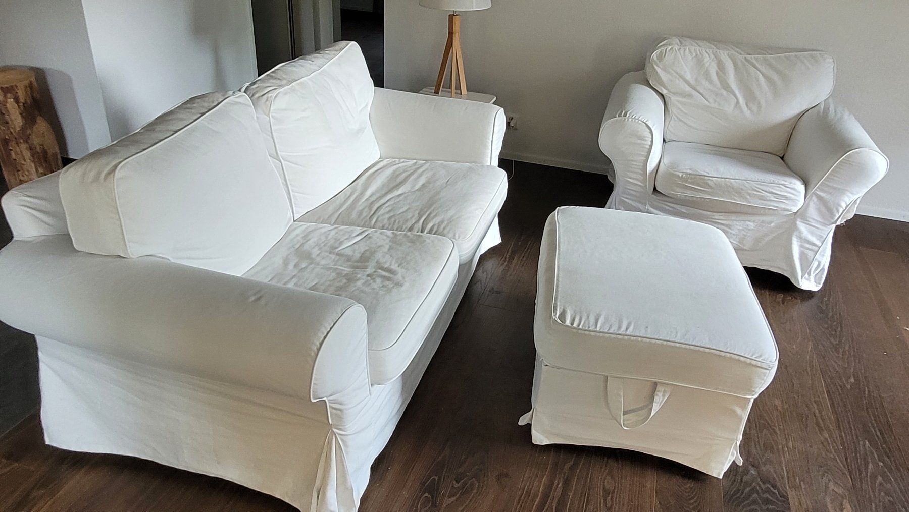 Sofas: IKEA Ektorp weiss: Sessel + 2er Sofa + Hocker – Gebraucht aus Bülach von Montreal2000