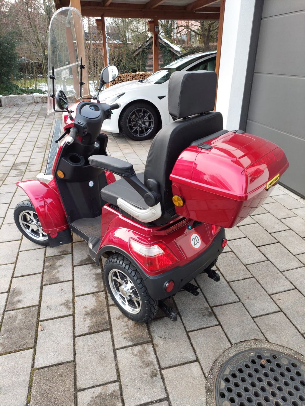 Veicoli elettrici: Elektro Scooter 20 km/h mit Topcase, Occasion – Usato da Langendorf venduto da Cbiker 1