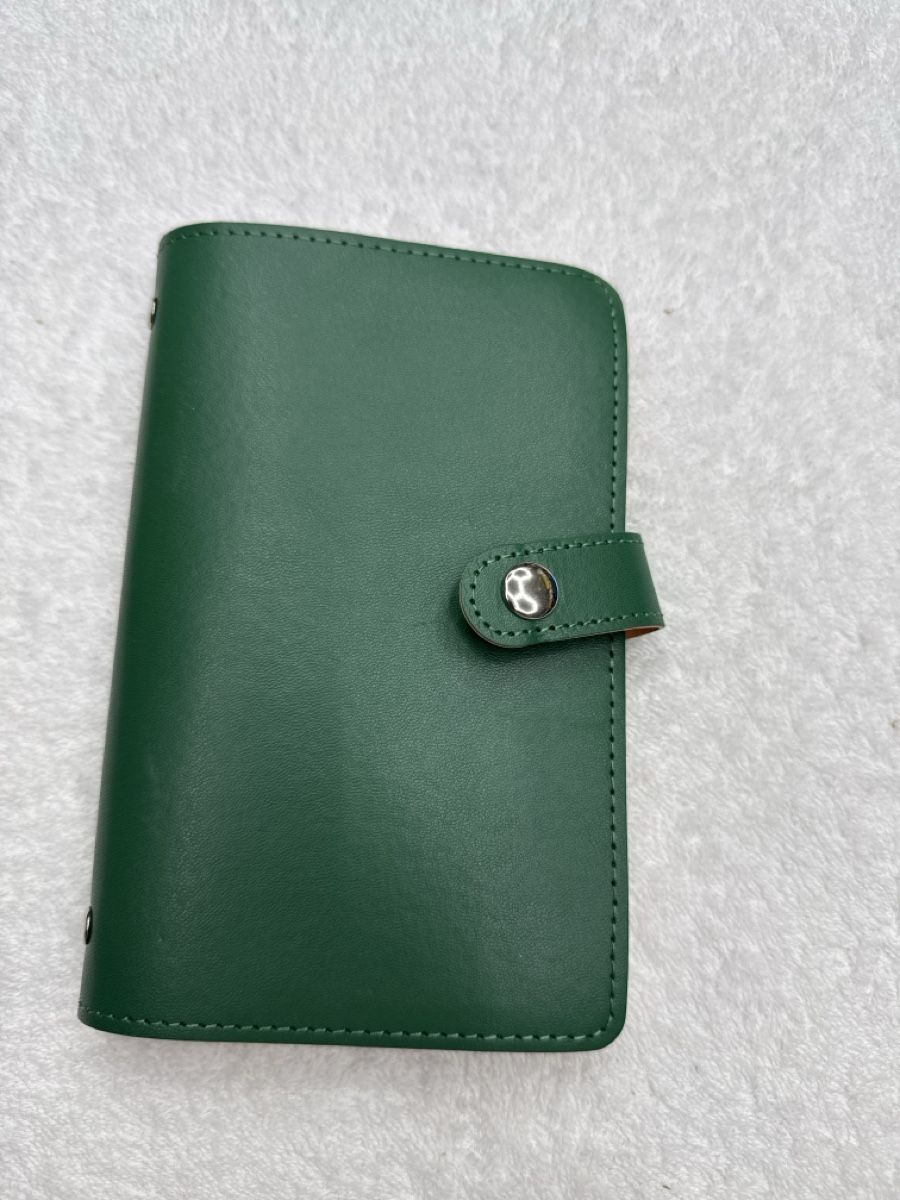 Taschen: Classeur vert pour billets , 15x10 cm, NEUF – Neu und originalverpackt aus Chenens von anasantos90