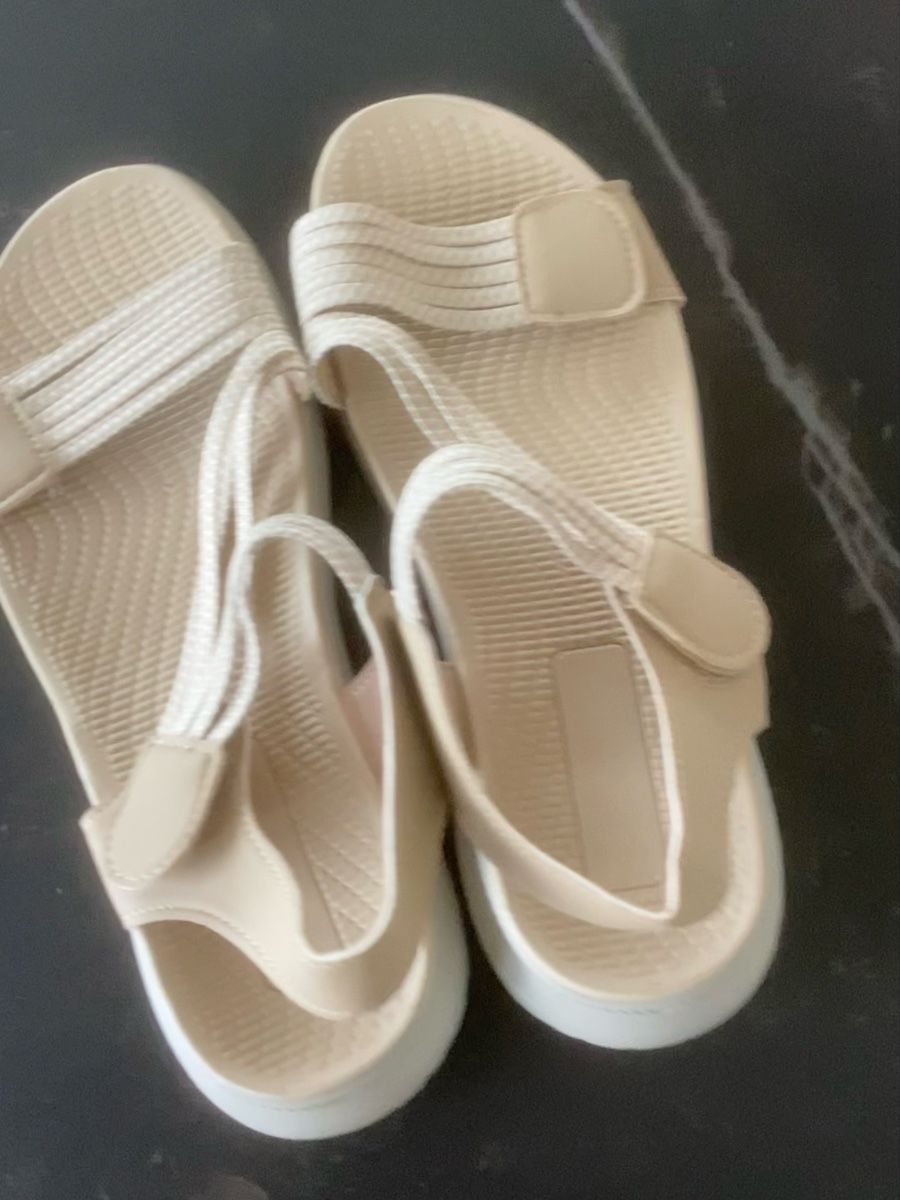 Scarpe da donna: Sommer Sandalen, beige, Grösse 40 neu. – Nuovo e nell'imballaggio originale da Richterswil venduto da Dfdo 4