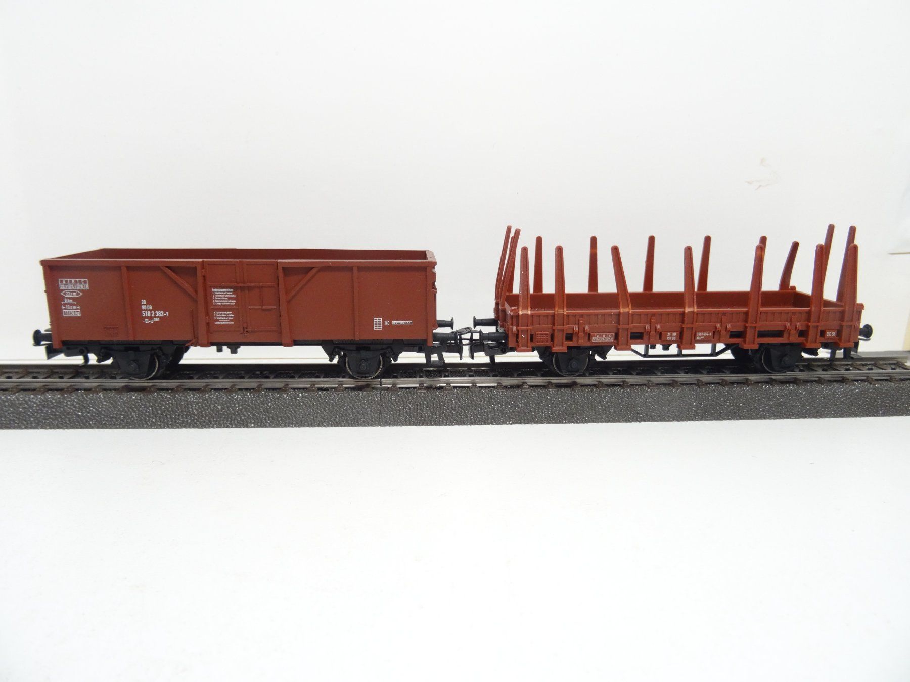 Märklin Modellini di ferrovie: 2 Märklin H0 Güterwagen – Nuovo (secondo la descrizione) da Hochdorf venduto da Teger02 1
