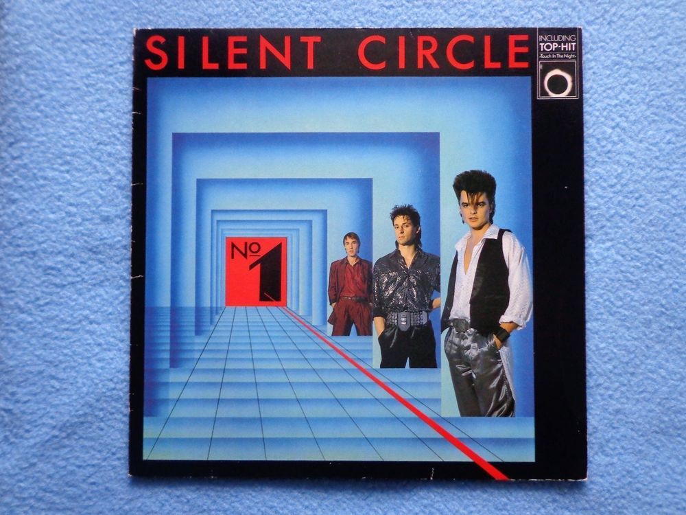 Музыка touch in the night. Silent circle обложка. Silent circle no. 1. Silent circle фото. Silent circle (1986).