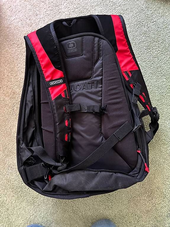 Zaini: Sac à dos Moto Ducati Ogio  – Usato da Martigny venduto da vit_q5v9 2