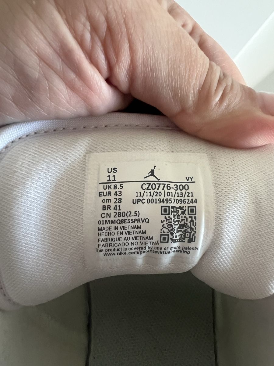 Jordan Scarpe da uomo: Jordan 43 pale green – Usato da Vevey venduto da Stef_couture 3
