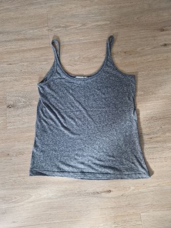 Sommer  Top Grau Melange - Perfekt für warme Tage!