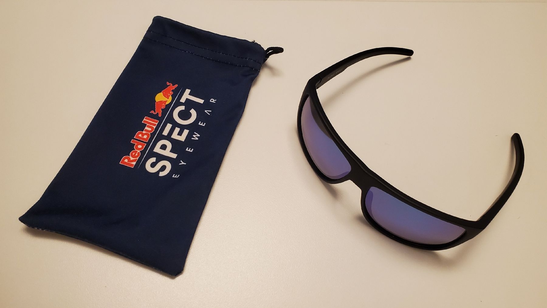 Red Bull Brillen & Gläser: Sonnenbrille Red Bull SPECT Eyewear – Neu (gemäss Beschreibung) aus Faulensee von Predman