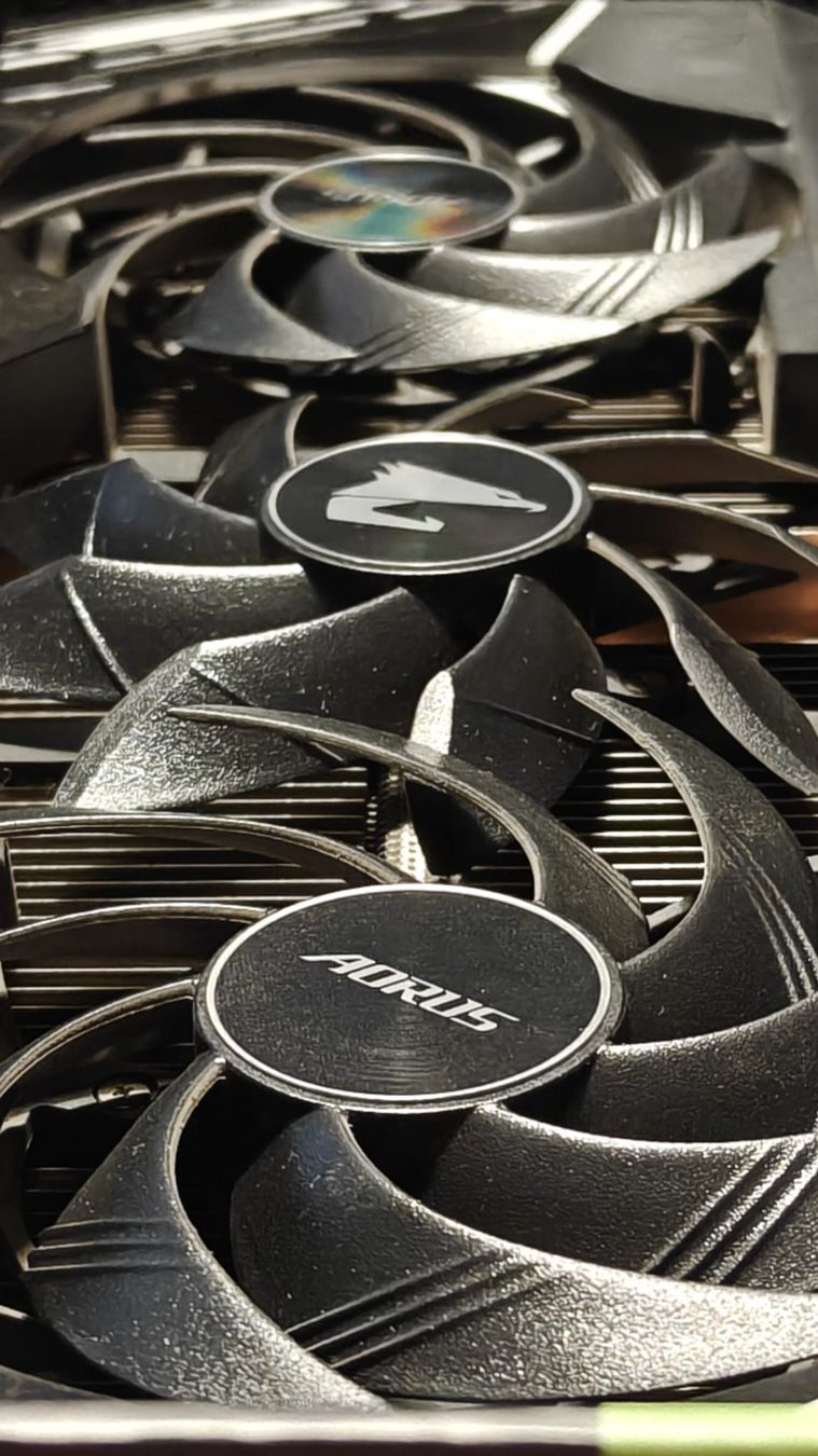 Nvidia Grafikkarten: Gigabyte AORUS GeForce RTX 3080 MASTER 10G – Gebraucht aus Basel von AI_2023 5